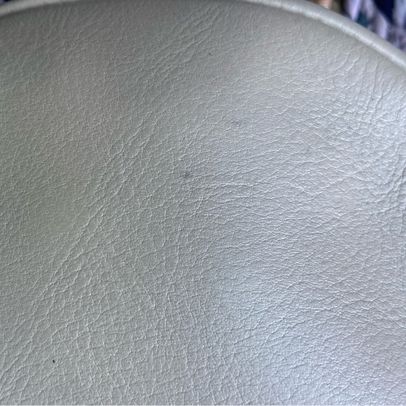 Portland Leather - NWOT - Large Circle in Pearl ✨ - Picture 6 of 6